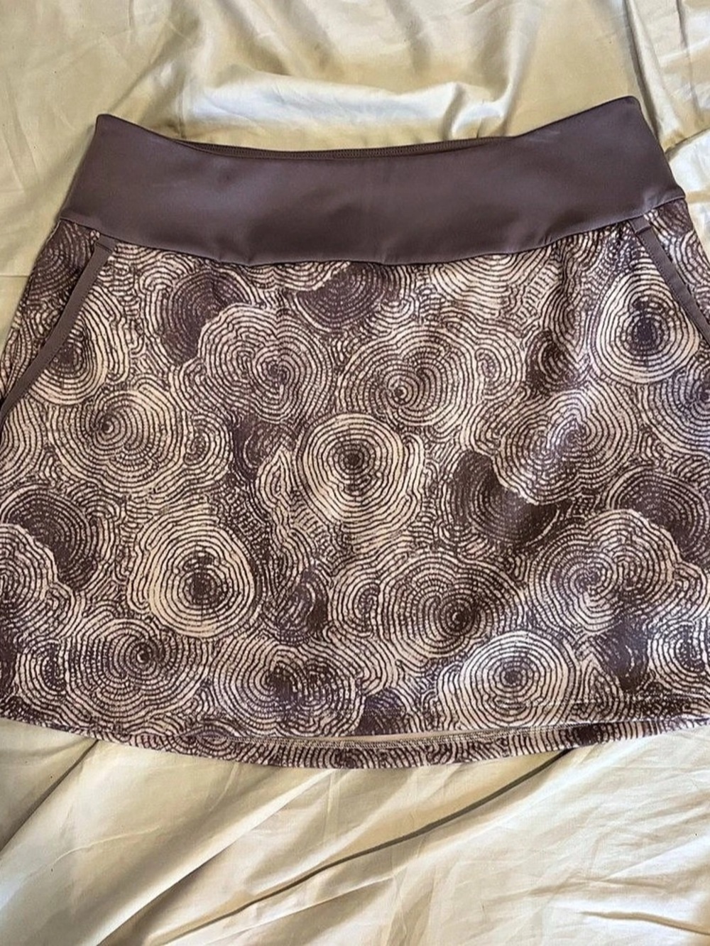 adidas Abstract golf tennis skort lavender & Cream Size Medium